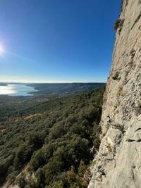 Entre falaises et lac ⛰ Entre falaises et lac ⛰